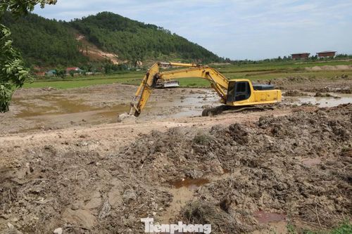 Những ngày qua, các địa phương ảnh hưởng dự án đã tập trung giải phóng mặt bằng.