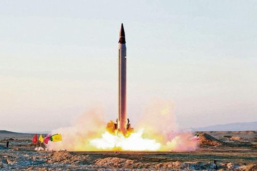 Tên lửa đạn đạo Emad Iran. Ảnh: Press TV