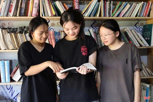 Nhiều học sinh chủ động tích lũy kiến thức, kỹ năng ngay từ khi còn ngồi trên ghế nhà trường.