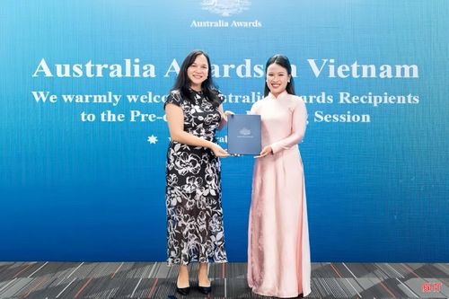 Chị Thủy Tiên chọn vượt qua những giới hạn của bản thân để tiếp cận môi trường học thuật quốc tế.