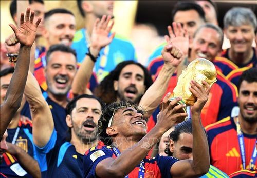 Giây phút đăng quang vô địch World Cup 2026 của đội tuyển Tây Ban Nha. Ảnh: THX/TTXVN phát