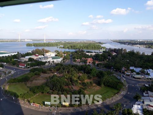 Việc đẩy nhanh tiến độ giải ngân vốn đầu tư công vừa góp phần cải thiện thứ hạng, vừa góp phần tăng trưởng GRDP cho thành phố trong năm 2026. Ảnh minh họa: BNEWS/TTXVN