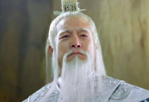 Tiêu Dao Tử là tổ sư sáng lập phái Tiêu Dao huyền thoại trong Thiên long bát bộ.