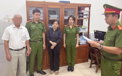 Khởi tố người phụ nữ lừa vay 835 triệu đồng bằng chiêu nhận chuyển nhượng ki-ốt chợ. Ảnh: Công an Đà Nẵng