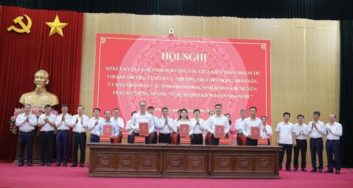 KTNN ký Quy chế phối hợp công tác với tỉnh Thanh Hóa. Ảnh: KTNN