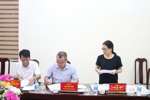 Đại biểu phát biểu ý kiến tại kỳ họp