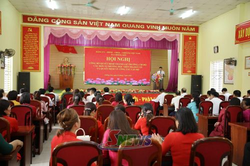 Xã Chiềng Sơn công bố Quyết định thành lập trường, chi bộ các đơn vị trường học trên địa bàn xã.