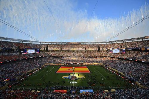 Tây Ban Nha giành ngôi vô địch FIFA World Cup lần thứ hai trên sân vận động MetLife, New York/New Jersey, Mỹ