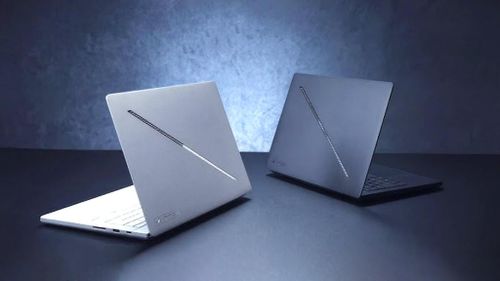Laptop 14 inch RTX 5080. Ảnh minh họa