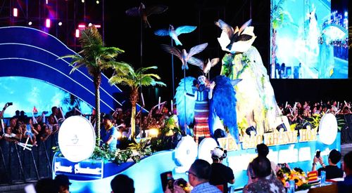 Xe hoa Yến sào Khánh Hòa