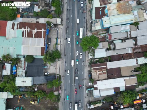 Theo quy hoạch, tuyến đường sẽ được mở rộng lên 60 m, quy mô từ 10-12 làn xe. Trên tuyến sẽ xây dựng các cầu vượt tại những nút giao chính, tổ chức giao thông khác mức nhằm nâng cao năng lực lưu thông. Tốc độ thiết kế trên tuyến chính đạt 80 km/h, đường song hành hai bên là 60 km/h.