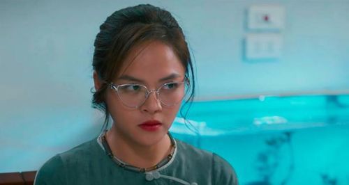 Sau thời gian nghỉ sinh con thứ hai, Thu Quỳnh chính thức trở lại màn ảnh nhỏ với vai diễn Liên trong bộ phim "Cha tôi, người ở lại" (năm 2025). Trong "Cha tôi, người ở lại", Thu Quỳnh vào vai Liên - mẹ ruột của Nguyên (Trần Nghĩa).