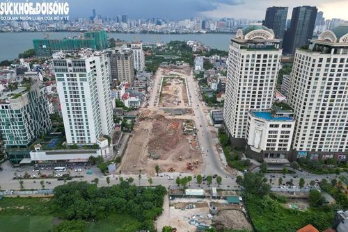 Dự án xây dựng tuyến đường Đặng Thai Mai giai đoạn I (phường Tây Hồ, Hà Nội) điểm đầu dự án từ khu biệt thự Tây Hồ, điểm cuối dự án tại vị trí giao cắt với đường Xuân Diệu. Công trình có chiều dài tuyến 1.260m với tổng mức đầu tư là 552,697 tỉ đồng (trong đó, chi phí giải phóng mặt bằng là 391,431 tỉ đồng; chi phí xây dựng 82,872 tỉ đồng).