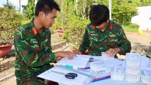 Mỗi mẫu hài cốt đều được ghi chép, niêm phong và quản lý chặt chẽ trước khi bàn giao phục vụ giám định ADN.