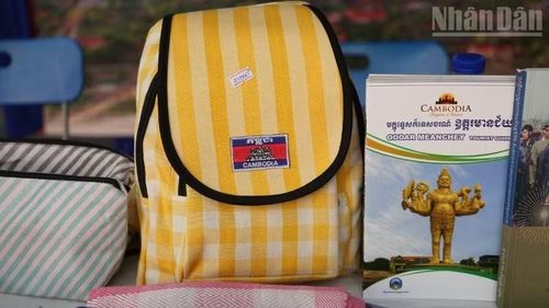 Chiến dịch “Made in Cambodia” được kỳ vọng sẽ giúp nâng cao nhận thức của người tiêu dùng về chất lượng, giá trị và các tiêu chuẩn của sản phẩm được sản xuất tại Campuchia. (Ảnh: ĐINH TRƯỜNG)