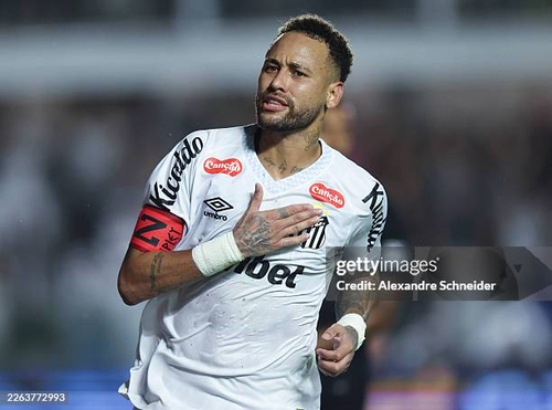  Neymar mua du thuyền giá 23 triệu USD. Ảnh: Getty 