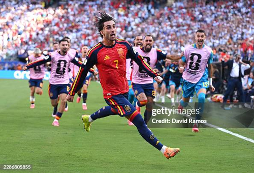  Barcelona đã quyết định giữ chân Ferran Torres. Ảnh: Getty