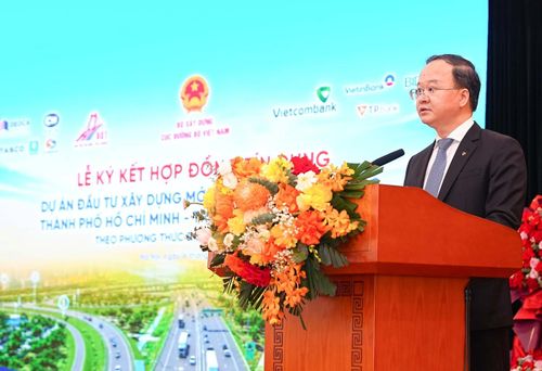 Ông Lê Quang Vinh - Tổng Giám đốc Vietcombank phát biểu tại Lễ ký kết.