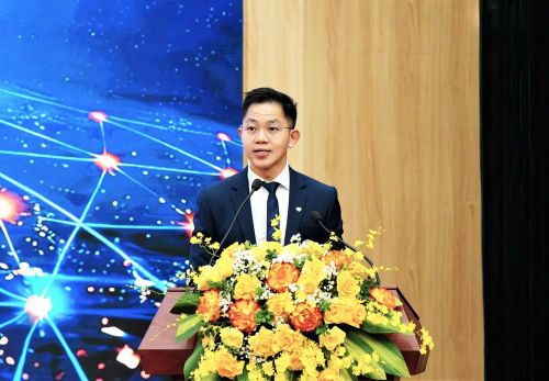  Ông Aaron Chua phát biểu. Ảnh: UBCKNN 