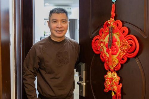 Biến cố sức khỏe khiến nghệ sĩ Công Lý sống chậm lại, để lại nhiều tiếc nuối cho những người yêu mến ông. Ảnh: FBNV