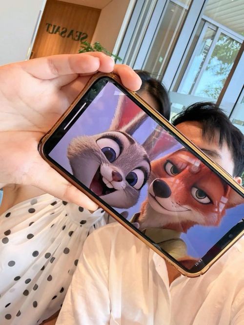 Hoa hậu Ý Nhi đón sinh nhật bên bạn trai.