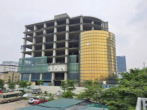 Dự án do Công ty Cổ phần Hải Bình (Habico) làm chủ đầu tư, được triển khai từ năm 2008 trên khu đất rộng hơn 4.490m², với tổng vốn đầu tư khoảng 220 triệu USD (tương đương hơn 5.000 tỷ đồng).