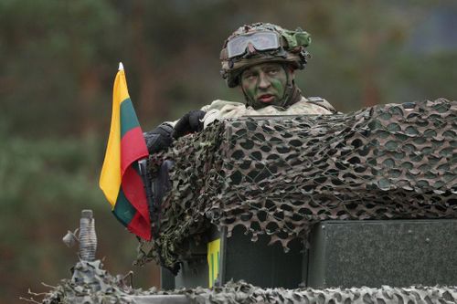 Binh sĩ Lục quân Litva trong một hoạt động huấn luyện ngày 12/3/2025. Ảnh : Getty Images.