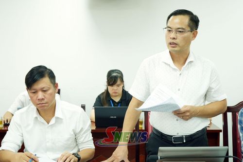 Lãnh đạo Thống kê tỉnh phát biểu tại hội nghị.
