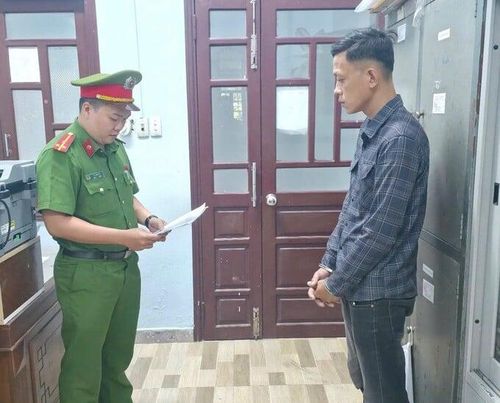  Đối tượng Lê Tấn Hùng (ảnh CA) 