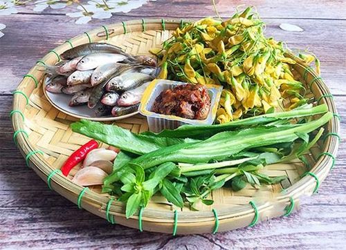 Canh chua cá linh bông điên điển, món ăn đặc trưng của miền Tây