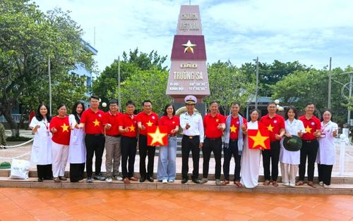 Hải trình đã kết thúc, nhưng Trường Sa vẫn ở lại trong trái tim chúng tôi như một phần ký ức, tình yêu và trách nhiệm với Tổ quốc.