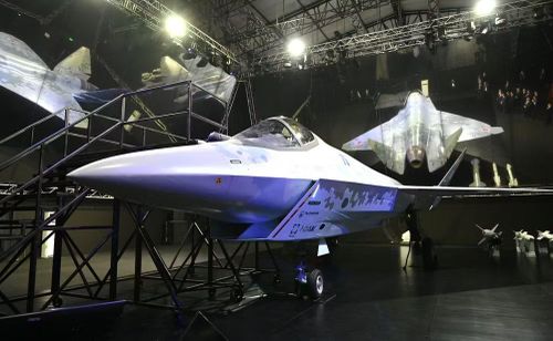 Nhưng dù sao đi nữa, triển vọng đối với Su-57 Felon vẫn còn tốt hơn một tiêm kích tàng hình hạng nhẹ khác của Nga, đó chính là chiếc Su-75 Checkmate.