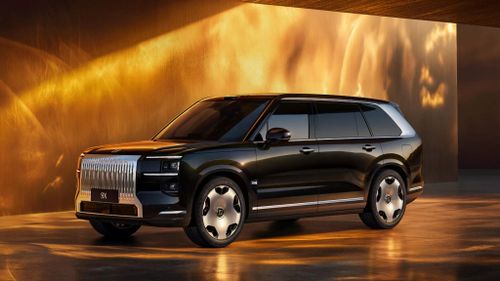  Xe điện cỡ lớn bị chỉ trích đã gây ra tình trạng hư hỏng đường sá tại Trung Quốc. Ảnh: Zeekr. 