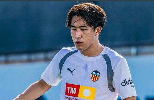  Ryunosuke Sato gia nhập Valencia sau World Cup 2026 với giá 4 triệu euro từ FC Tokyo. 