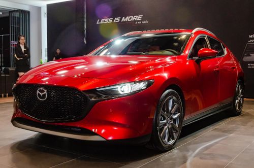 Mazda3 đang là mẫu sedan hiếm hoi được Mazda phân phối, sau khi dừng bán Mazda6. Ảnh: Vĩnh Phúc.