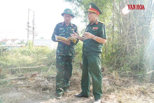Ông Lê Hữu Tòng cho biết, lực lượng đặc công hy sinh trong trận Động Tòa phần lớn quê ở các tỉnh phía Bắc. Ảnh: S.Thùy