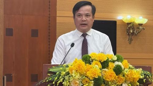 Ông Lò Văn Cường, Phó Chủ tịch Thường trực Ủy ban nhân dân tỉnh Điện Biên phát biểu.