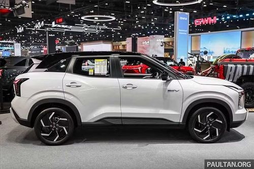 Việc lắp ráp được thực hiện tại nhà máy PT Mitsubishi Motors Krama Yudha Indonesia. Tuy nhiên, đây không phải lần đầu tiên mẫu SUV hạng B sử dụng hệ truyền động hybrid này xuất hiện tại Đông Nam Á. Xforce HEV 2026 mới đã ra mắt tại thị trường Thái Lan vào tháng 3/2025.
