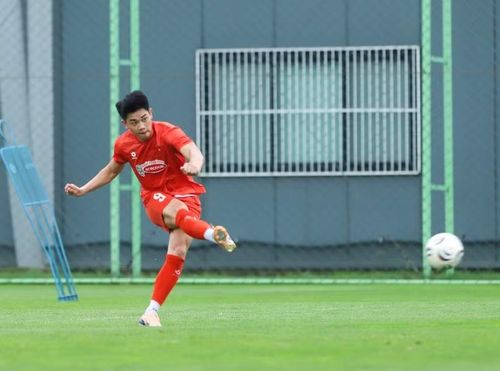 Trước đó, tiền đạo gốc Nghệ đã thực hiện xong 1 trận bị treo giò khi đội tuyển Việt Nam thi đấu với Malaysia ở vòng loại Asian Cup 2027 diễn ra vào tháng 3. Ảnh: VFF.