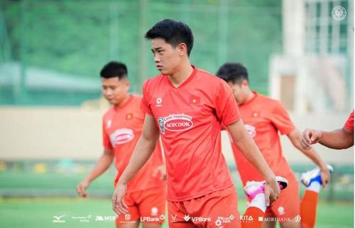 Do không tham dự ASIAD 2026 nên án treo giò của Đình Bắc được áp dụng ở cấp độ đội tuyển quốc gia, ở các giải đấu do AFC hoặc FIFA tổ chức. Ảnh: Công an Hà Nội FC.