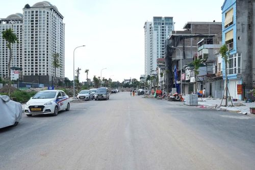Với chiều dài 1.260m, tuyến đường có điểm đầu xuất phát từ khu biệt thự Tây Hồ và kết thúc tại điểm giao cắt với đường Xuân Diệu.