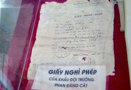 Giấy nghỉ phép của khẩu đội trưởng Phan Đăng Cát