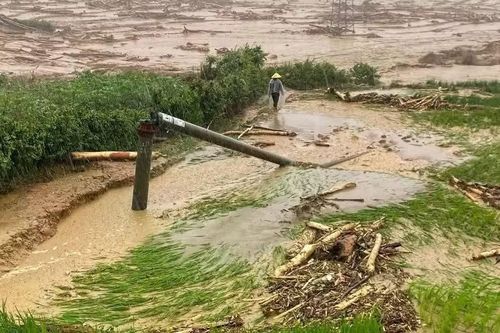  Mưa lũ gây thiệt hại nặng nề ở Lai Châu. Ảnh: Tiền Phong. 