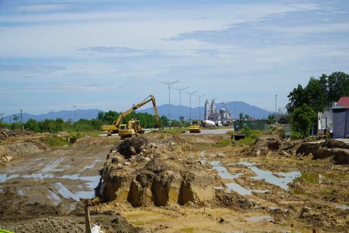 Dự án đường Xuân Diệu kéo dài đang dần hoàn thiện sau nhiều năm vướng mặt bằng.