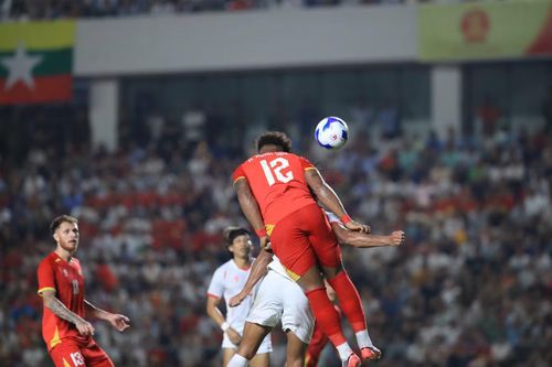 Nguyễn Xuân Son có thể dứt điểm 2 chân và cũng giỏi không chiến (ảnh M.D)