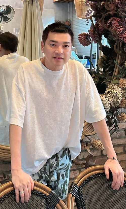 Ở tuổi U70, Quang Minh vẫn bền bỉ theo đuổi nghệ thuật, chờ đợi một vai diễn đủ sức bứt phá để khẳng định tài năng trên màn ảnh rộng. Ảnh: FBNV