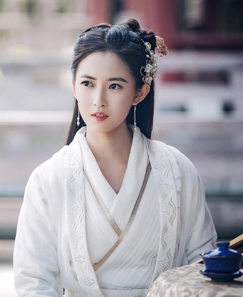 Trong Kim Dung, Triệu Mẫn là bậc thầy mưu lược và thao túng tâm lý.