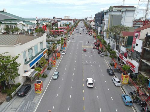 Nâng cấp hạ tầng không chỉ tạo ra những con đường mới mà còn mở ra những cơ hội phát triển mới cho Hà Tĩnh.