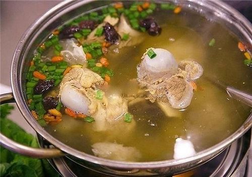 Hỗ trợ kiểm soát nhiệt độ, tránh sôi quá mạnh. Ảnh minh họa.