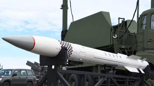 Ông Tim Cahill, Chủ tịch bộ phận Tên lửa và Điều khiển Hỏa lực của Lockheed Martin, cho biết Mỹ cùng các đồng minh đang cần một giải pháp đã được kiểm chứng trong thực chiến nhưng có chi phí hợp lý hơn.